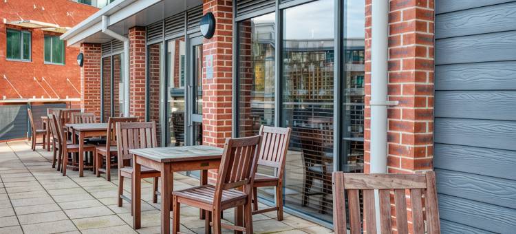 蒂弗顿普瑞米尔酒店(Premier Inn Tiverton)图片