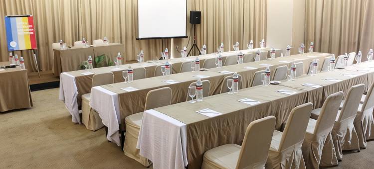 北干巴鲁达法姆酒店(Hotel Dafam Pekanbaru)图片