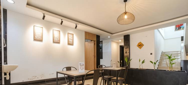 红多兹高级酒店-加兰瑞丹因坦(RedDoorz Plus @ Jalan Raden Intan Lampung)图片
