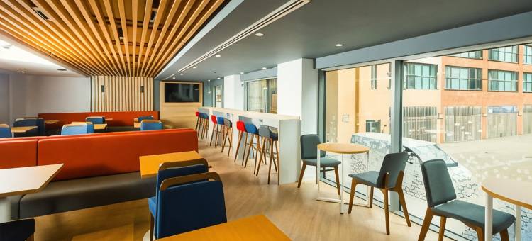 斯文登市中心智选假日酒店(Holiday Inn Express Swindon City Centre)图片