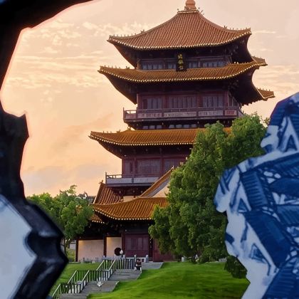 江西南昌+庐山市+景德镇+婺源4日3晚跟团游