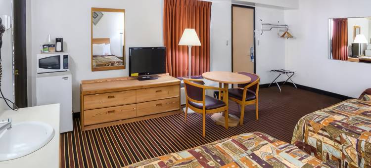 奥斯汀罗德威旅馆(Rodeway Inn & Suites)图片
