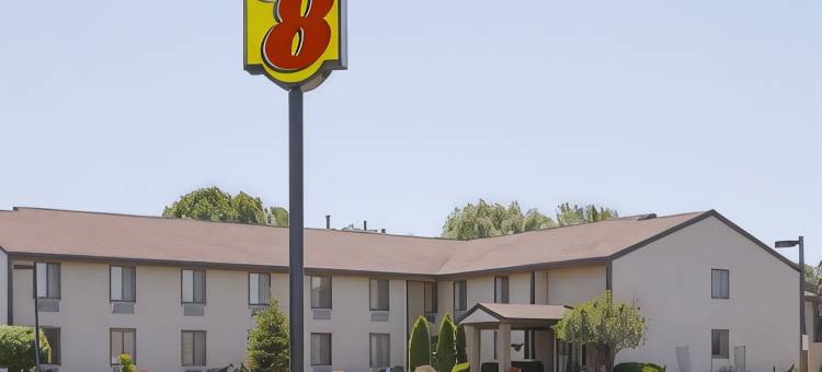 麦迪逊E阳光草原速8酒店(Super 8 by Wyndham Sun Prairie/Madison E)图片