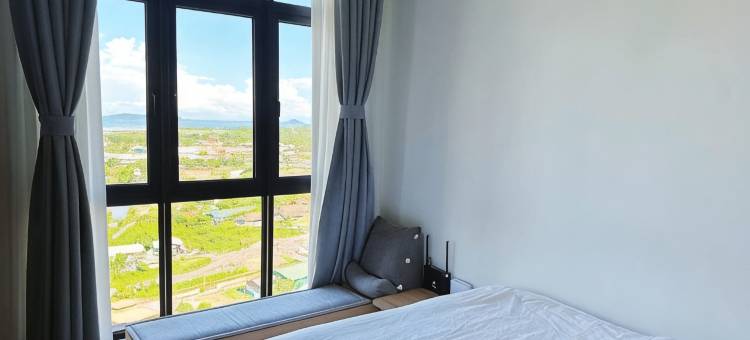 K Avenue 日落机场景 - 免费停车(K Avenue Sunset Seaview, KK Airport View - Free Parking)图片