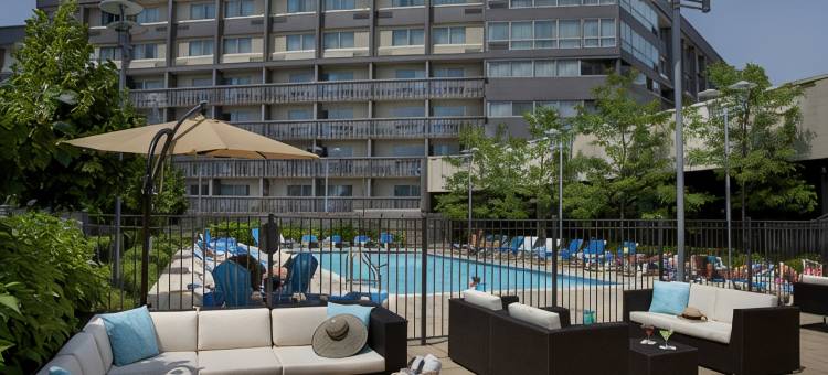 多伦多当谷套房酒店(Toronto Don Valley Hotel)图片