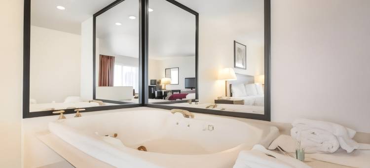 利蒙品质套房旅馆(Quality Inn & Suites Limon)图片