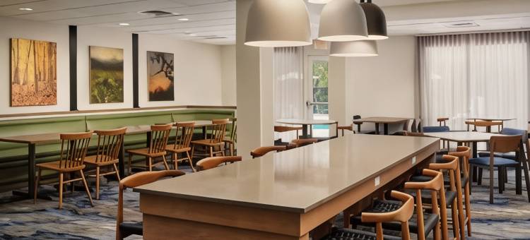 圣奥古斯丁I-95万枫酒店及套房(Fairfield Inn & Suites St. Augustine I-95)图片