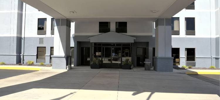 克罗斯维尔速8酒店(Super 8 by Wyndham Crossville TN)图片
