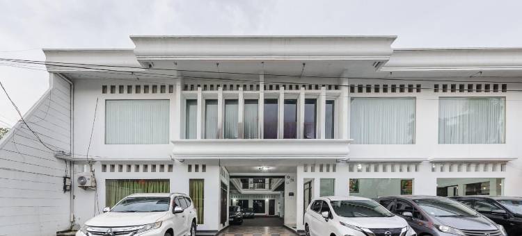 红多兹伊斯兰酒店-近茂物喷泉公园(RedDoorz Syariah Near Taman Air Mancur Bogor)图片