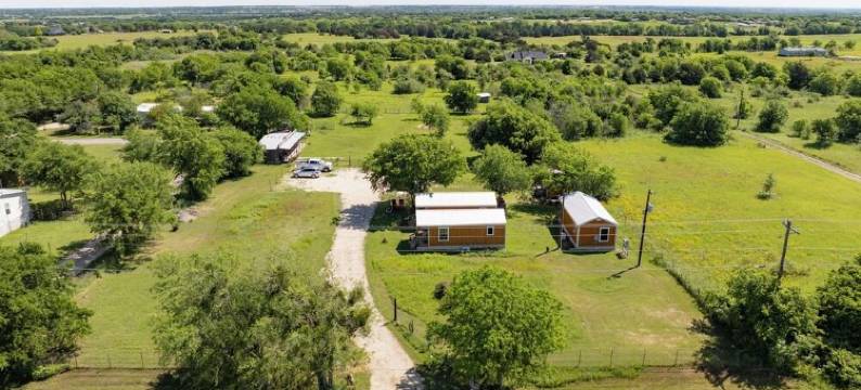 Sunrise Sunset Peaceful Country Cabin图片