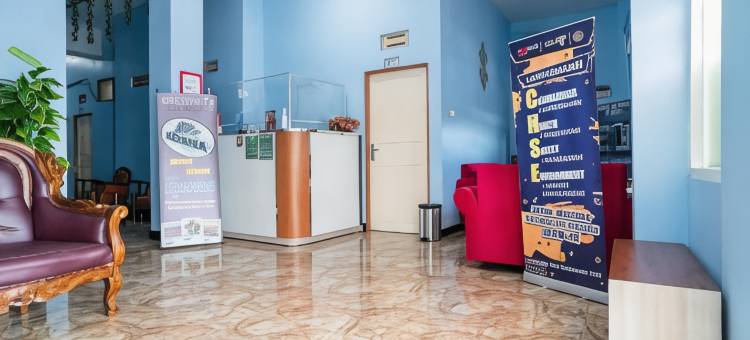 红多兹伊斯兰酒店-近塔曼西林2号(RedDoorz Syariah Near Taman Siring 2)图片