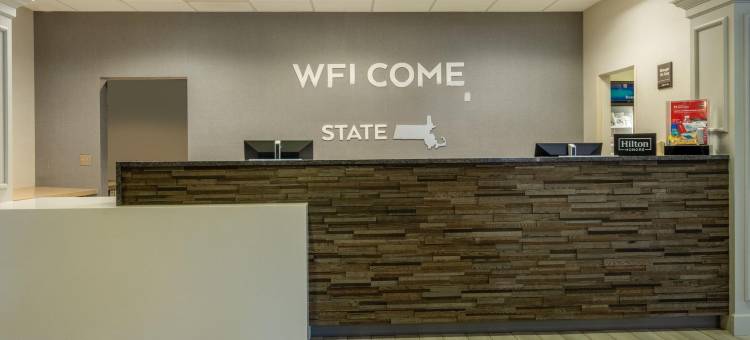 雷纳姆-陶顿欢朋酒店(Hampton Inn Raynham-Taunton)图片