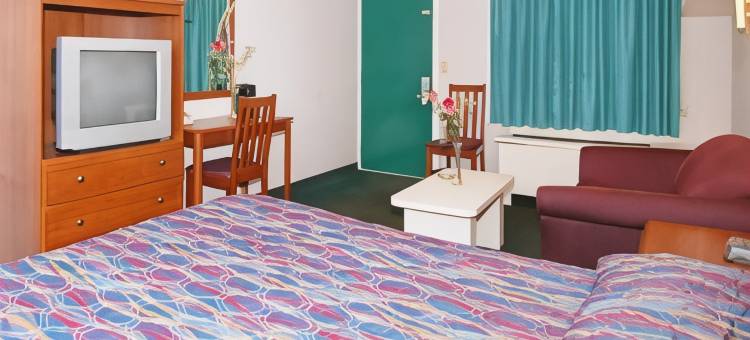 麦迪逊高地 - 底特律的罗德威(Rodeway Inn Madison Heights - Detroit)图片