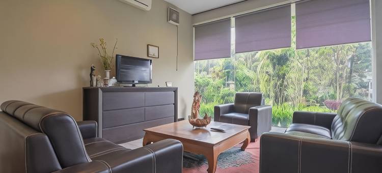 红门酒店-近乌皮瑟尔桑巴朱里万隆(RedDoorz Near Upi Sersan Bajuri Bandung)图片