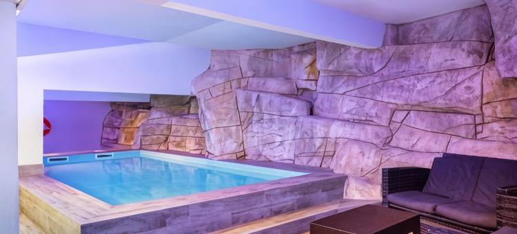 新查尔斯顿索威尔住宅(Sowell Residences New Chastillon)图片