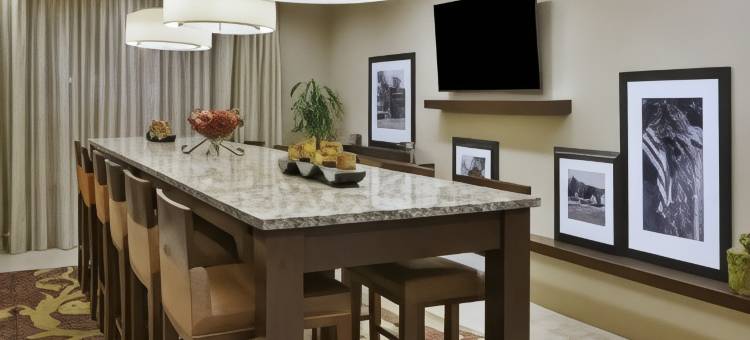 希尔顿欢朋酒店-布罗克波特(Hampton Inn Brockport)图片