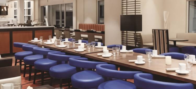 福尔斯彻奇希尔顿花园酒店(Hilton Garden Inn Falls Church)图片