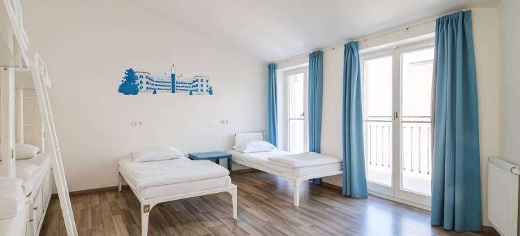 布拉格查理大桥安心居酒店(Safestay Prague Charles Bridge)图片