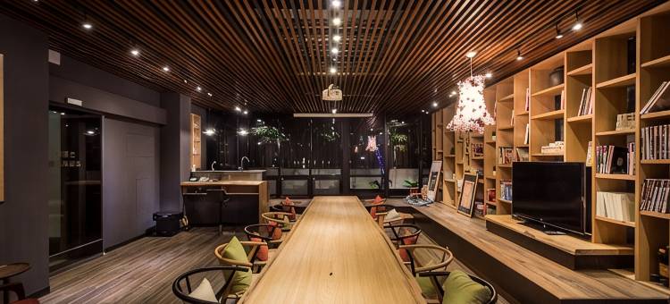 台南三道门建筑文创旅店图片