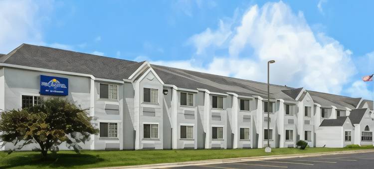 简斯维尔麦客达套房酒店(Microtel Inn & Suites by Wyndham Janesville)图片