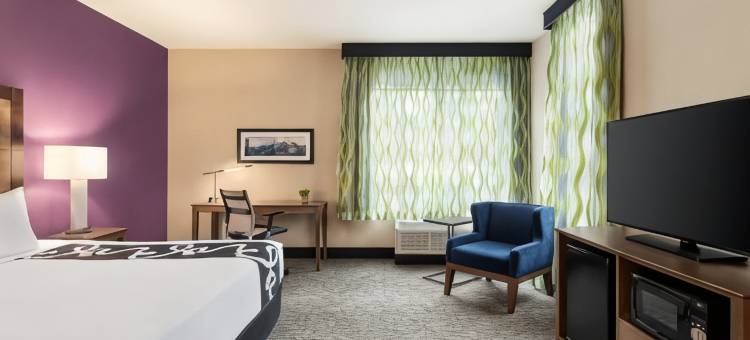 伯灵顿拉昆塔温德姆套房酒店(La Quinta Inn & Suites by Wyndham Burlington)图片