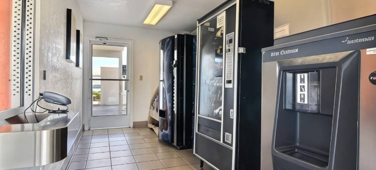 阿尔伯克基城6号汽车旅馆(Motel 6 Albuquerque, NM - Midtown)图片