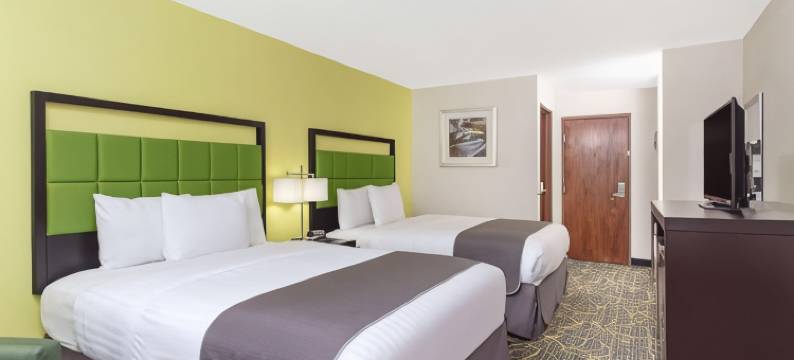 德拉菲尔德美吟温德姆酒店(AmericInn by Wyndham Delafield)图片