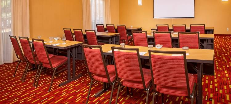 万怡马纳萨斯战地公园酒店(Courtyard Manassas Battlefield Park)图片