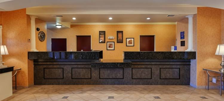 亨丽埃塔贝斯特韦斯特套房酒店(Best Western Henrietta Inn  Suites)图片