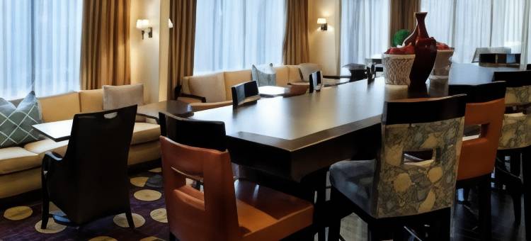 诺克罗斯-桃树角欢朋酒店(Hampton Inn Peachtree Corners/Norcross)图片