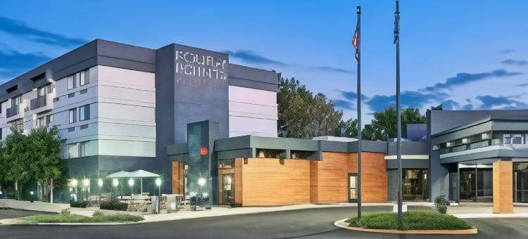 盐湖城机场福朋喜来登酒店(Four Points by Sheraton Salt Lake City Airport)图片