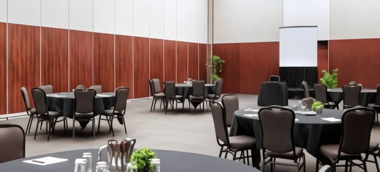 莱维斯福朋喜来登酒店及会议中心(Four Points by Sheraton Lévis Convention Centre)图片