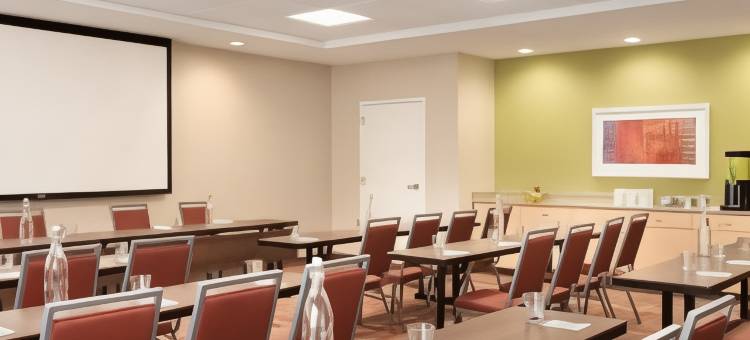 密尔沃基布鲁克菲尔德希尔顿惠庭酒店(Home2 Suites by Hilton Milwaukee Brookfield)图片