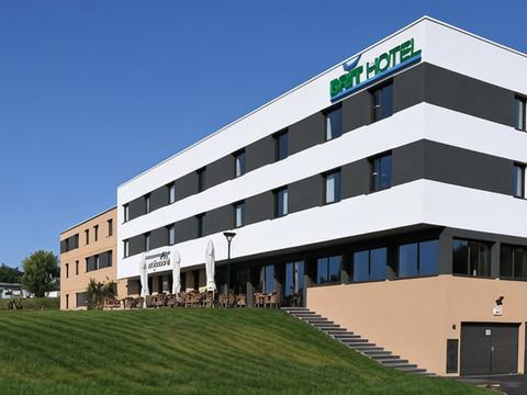 Brit酒店 - 赛马场酒店