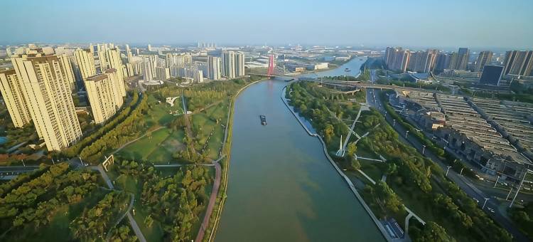 苏州吴江东太湖风景区运河大道亚朵酒店图片