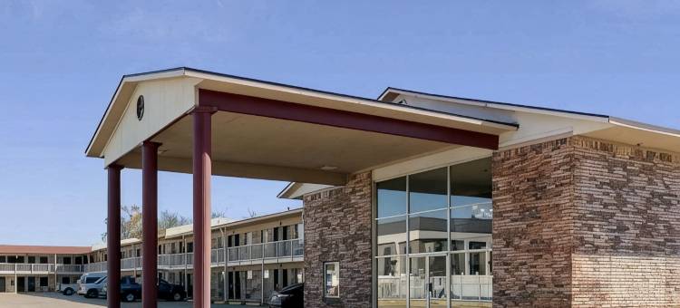 家庭旅馆套房(HomeStay Inn & Suites)图片