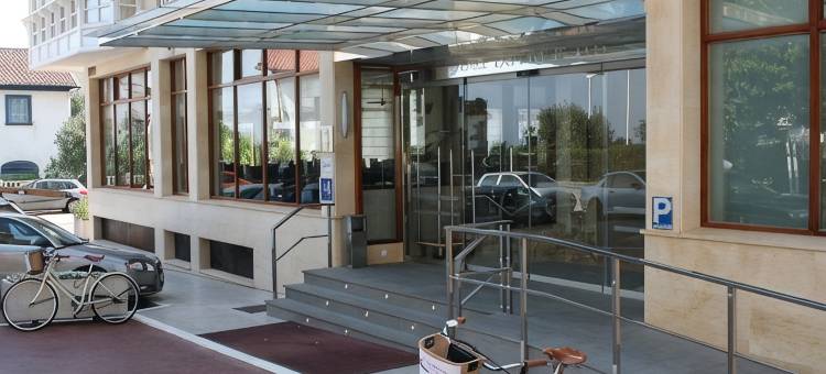 拉斯罗卡斯海滩酒店(Las Rocas Playa Hotel)图片