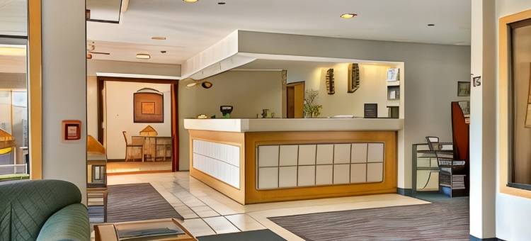 马斯基根美吟酒店(Baymont by Wyndham Muskegon)图片