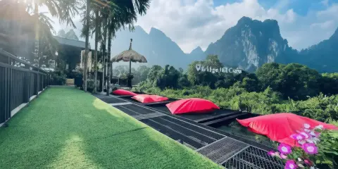 Bridge Hill Cafe Glamping
