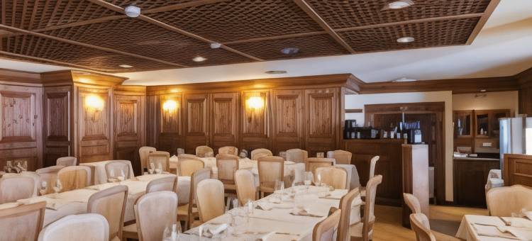 阿拉斯加科尔蒂纳酒店(Hotel Alaska Cortina)图片