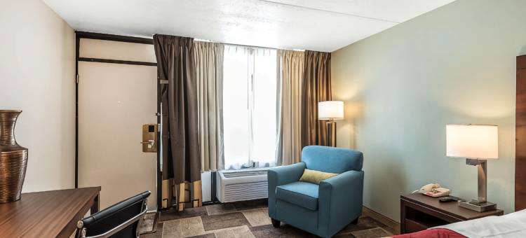 橡树林伊克诺山林小屋(Econo Lodge Oak Grove-Blue Springs)图片