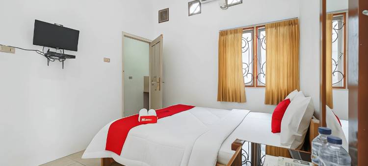 RedDoorz Syariah Near Watervang Lubuk Linggau 2图片