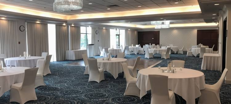 伯纳比商务会议行政套房酒店(Executive Suites Hotel & Conference Center, Metro Vancouver)图片