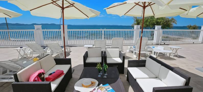 特里亚纳别墅酒店(Villa Triana-Adults Only)图片