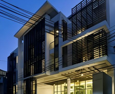 安布尔斯隆精品酒店外景图