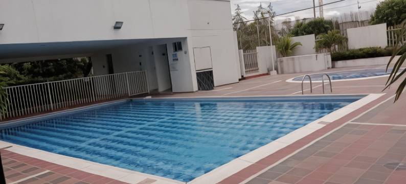 Apto Agradable y Fresco en Conjunto Cerrado Decimo Piso图片