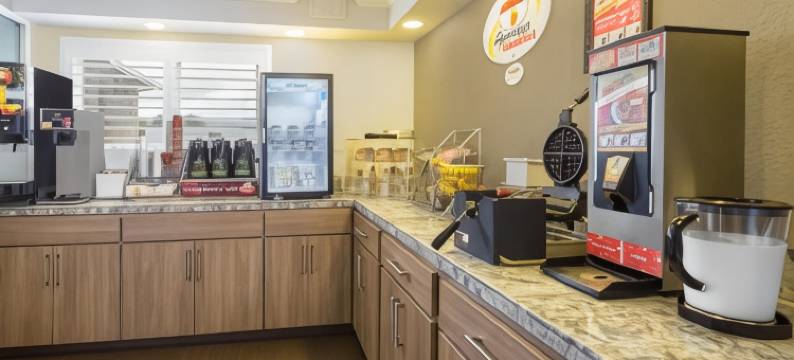 福图纳速8酒店(Super 8 by Wyndham Fortuna)图片