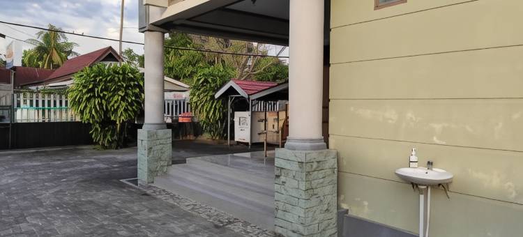 OYO 93051 Wisma Syariah Buloe Near Lapangan Abubakar Lambogo Batili Enrekang图片