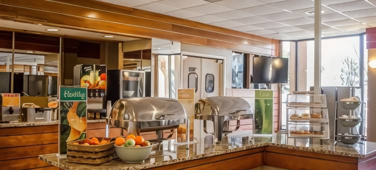 品质酒店及套房-彭萨科拉湾景(Quality Inn & Suites Pensacola Bayview)图片