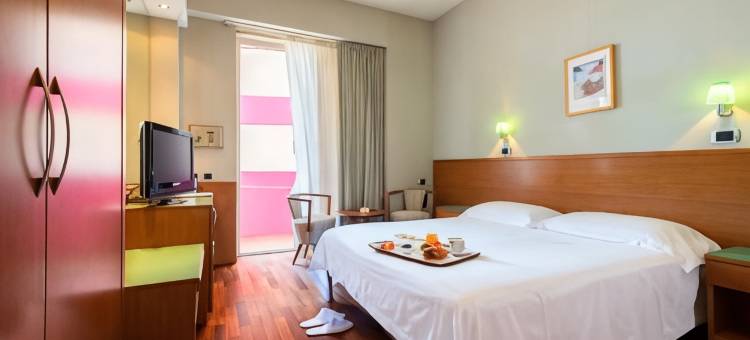 新伯酒店(Senb Hotel)图片